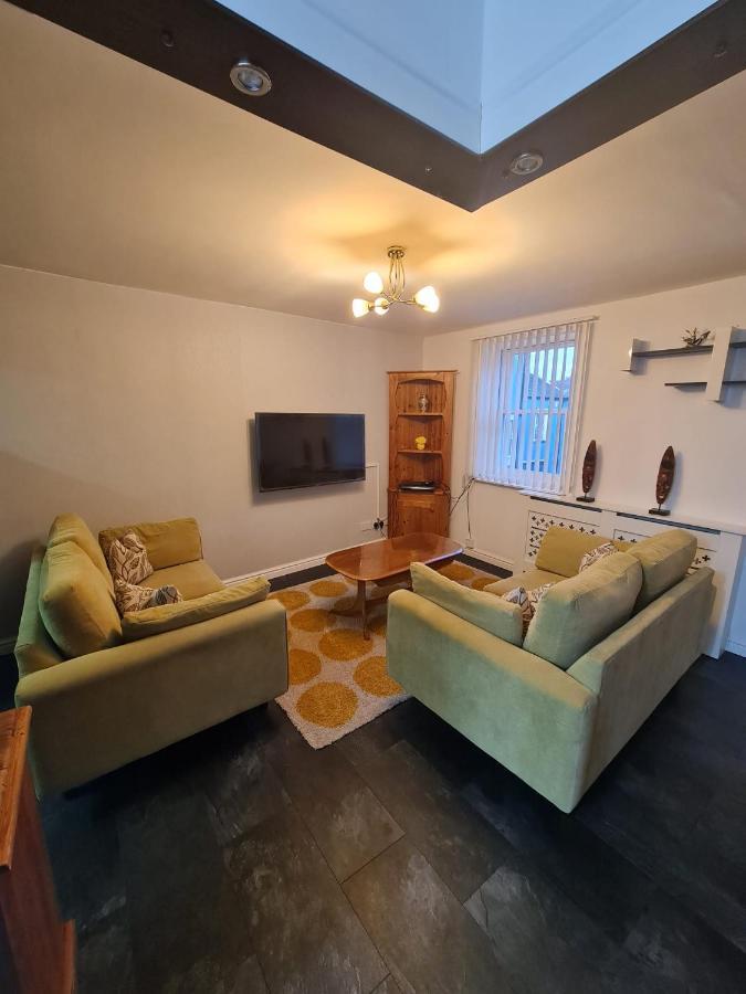 3 Bedroom Apartment In Ulverston Cumbria Exterior foto